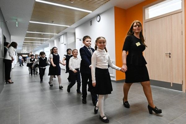<br />
Воробьев назвал сроки строительства 50 новых школ&nbsp<br />
